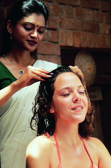 Reduces Dry Scalp